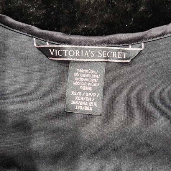 Victoria’s Secret Black Velvet Slip Mini Dress Nightie Size XS - Picture 8 of 8